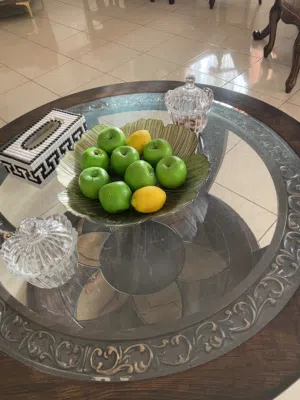 طاولة صغيره مال صالون