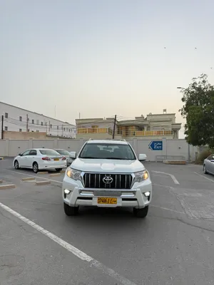 للبيع تويوتا برادو 2021 خليجي وكالة عمان فئة TXL V6 بحالة ممتازة بدون حوادث او صبغ GCC Oman Car