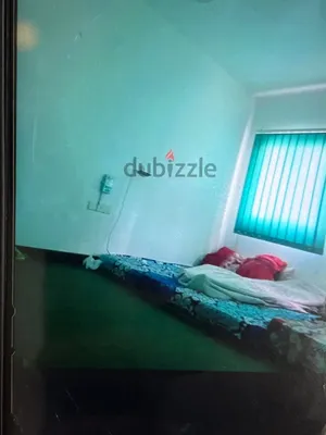 Bed Space Available for Pakistani national