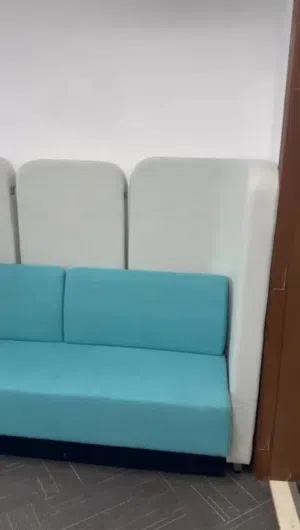 رخصة عقارية مع مكتب مجهز بالكامل