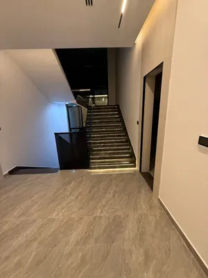 فيلا مودرن في منطقة المريف. خليفه ا. للإيجار