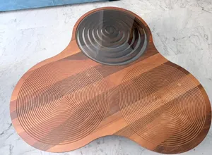 طاولة غرفة جلوس