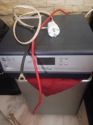 inverter cruze max ma 12v 1200w used 6 month but like new for sale