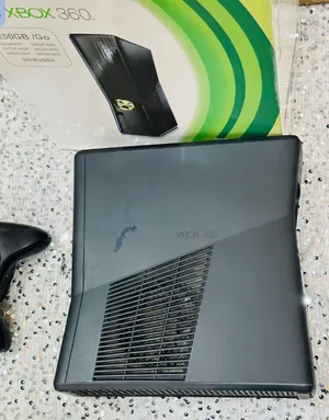 سلام عليكم جاهز اكس بوكس 360 مهكر للبيع جهاز نضيف مستعمل بس سبوعين ب 150 لعبة مع ملحقات كاملة