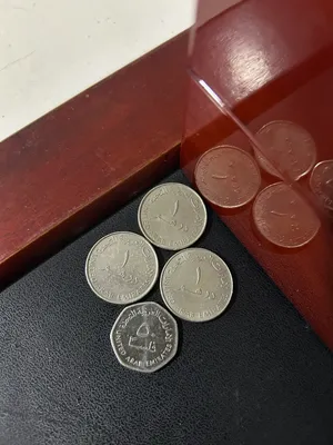 عدد 4 عملات معدنيه اماراتي 3.5 درهم