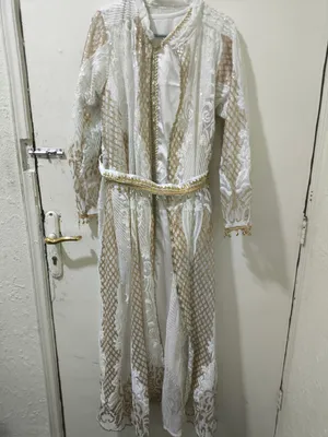 Elegant White & Golden Embroidered Women's Maxi Dress – Brand New Condition فستان نسائي طويل أنيق