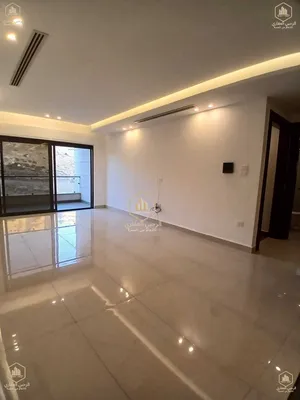 شقة * للايجار * شبه جديد * تشطبان فاخرة * 2 نوم * ديرغبار