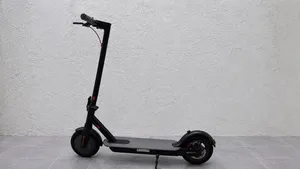 سكوتر كهربائي scooter