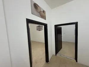 شقة للايجار طابق 3 خلف شارع 36