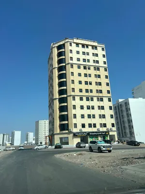 شقه جديده للبيع لم تسكن من قبل شارع النزهه في المعبيله الجنوبية