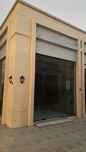 محل في الأنصب في موقع حركي ومطلع على الشارع