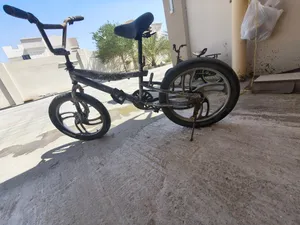 فرصة ممتازة! 3  دراجات هوائيه وسكوتر ودراج كهربائي للأطفال - للبيع بالجملة بسعر لقطة (55 ريال فقط)