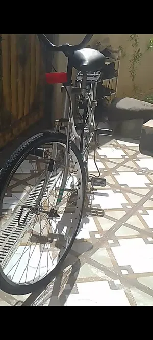 بيسكل البيع جديد مديل 21  السعر 80 وبي مجال مستعجل على بيعته كلش مكاني بصره كرمه علي منطقه العالي