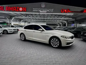 BMW 528I2015 GCC 2.0L Turbo 4C with an excellent shape ready for your next drive