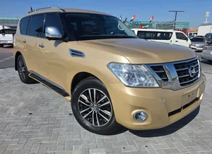 نيسان بترول بلاتنيوم خمس كاميرا