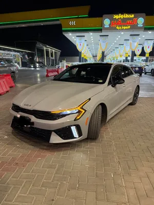 Kia K5-GT.LINR