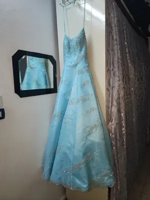 فستان خطوبه مستعمل مره واحده