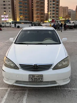 للبيع تويوتا كامرى 2005  4 سلندر سيارة لاتحتاج مصاريف قير مكينة شاصى مكيف ميه ميه تكيف الوصف