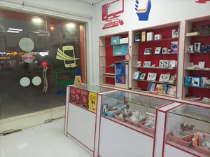 محل صيانه وبيع هواتف للبيع