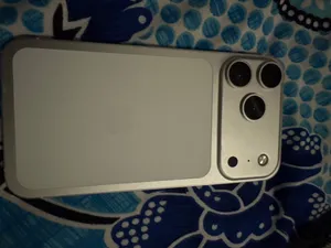 iPhone XR coverted to 17 pro