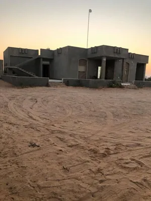 290 m2 4 Bedrooms Townhouse for Sale in Jafara Aziziya