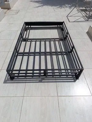 سلة على السيارة roof rack