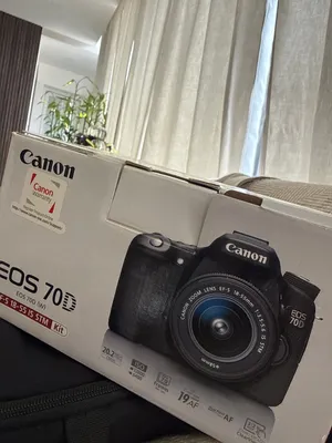 Canon 70D  Canon 550D