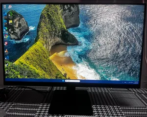 27Monitor + Speaker + Desk Lamp