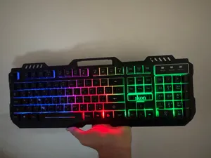 2 keybords one gaming one normal 2 كيبورد واحد جيمنج واحد عادي