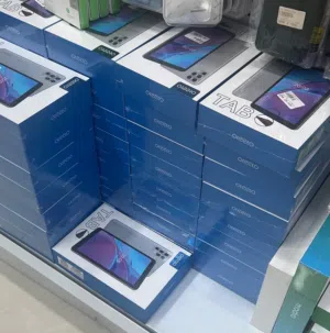 تابلت اوتيتو M8 مساحة 256 جيبي الرامات  8 جيبي مع كيبورد وماوس للبيع بسعر العرض