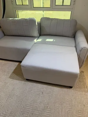 للبيع عاجل كرسي L