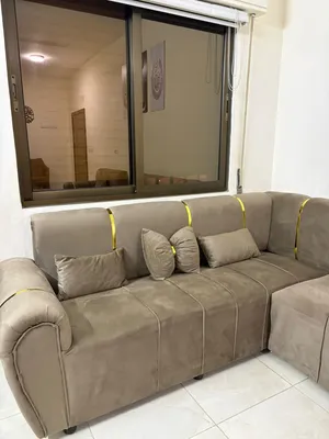 طقم كورنر 9 مقاعد جديد مستعمل يومين فقط سعره من الاخر 110