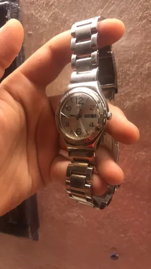 ساعه سواتش مستعمل للبيع اقراء الوصف