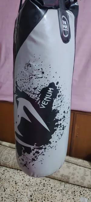جيس ملاكمه نضيف جدا فينم الطول 100 cm ويجي و يا جنكال