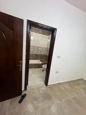 شقة فارغة للإيجار خلف الراهبات
