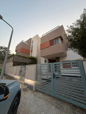356 m2 4 Bedrooms Villa for Sale in Cairo New October