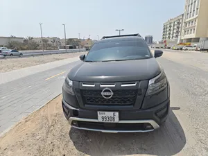 نيسان باثفندر روك 2023 امريكي 7 راكب