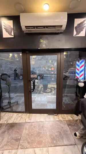 عفش صالون حلاقه رجالي للبيع