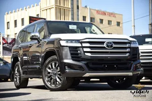 تويوتا لاندكروز فاخرة VXR HEV 2026 كفالة الوكيل عداد زيرو