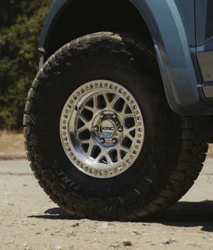 مطلوب kmc f150 مستعمل تجاري