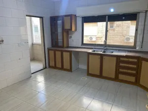 شقه للبيع في دير غبار 15578