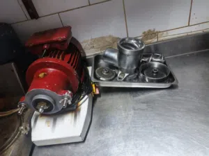 Meed grinned machine