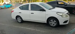 Nisan sunny 2019 model for seal