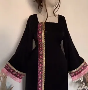 للملابس ZOE