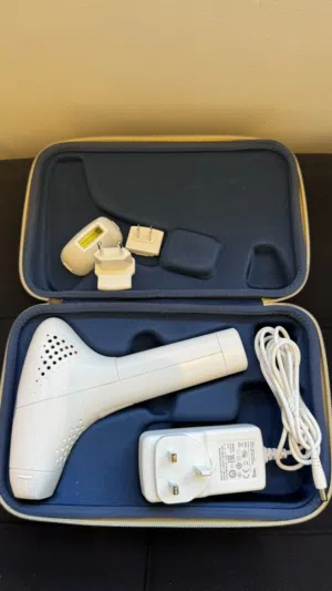 جهاز HomeBeauty IPL لإزالة الشعر- HomeBeauty IPL Hair Removal Device
