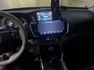 هوندا أكورد موديل 2016 نظيف مرخصة من الخليج بحالة ممتازة