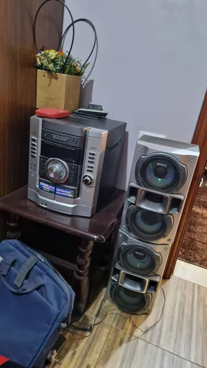 ستيريو سوني مميز في إربد شغال AUX وراديو صوت زلزال