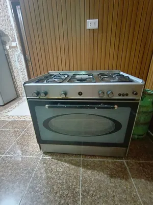 غاز يونيفرسال بحاجة إلى صيانه بسعر 25 دينار