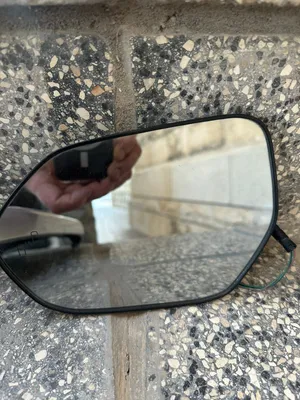 ضو امامي يسار بريوس 2020 وقطع اخرى