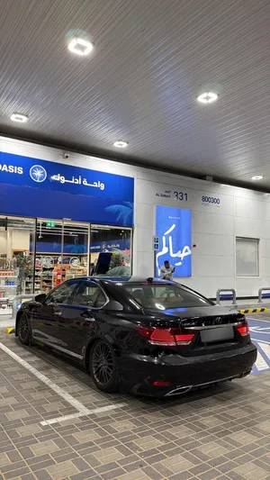 Used Lexus LS in Abu Dhabi